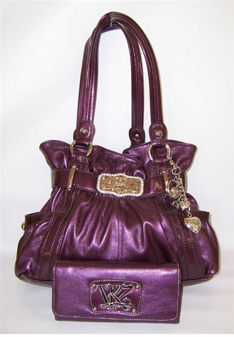 pre owned handbags new zealand.